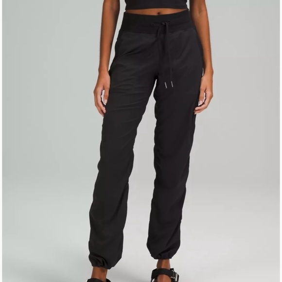 Lululemon Studio Black MR Pants
Full Length NWT - Picture 1 of 3
